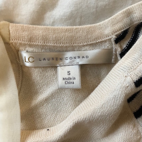 Lauren Conrad cream bow sweater size small - Picture 2 of 4